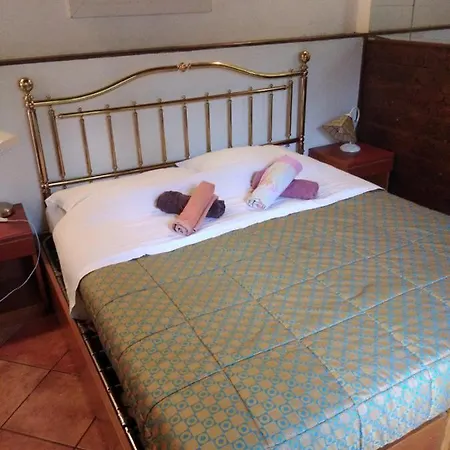 Vatican Low Cost Apartment *